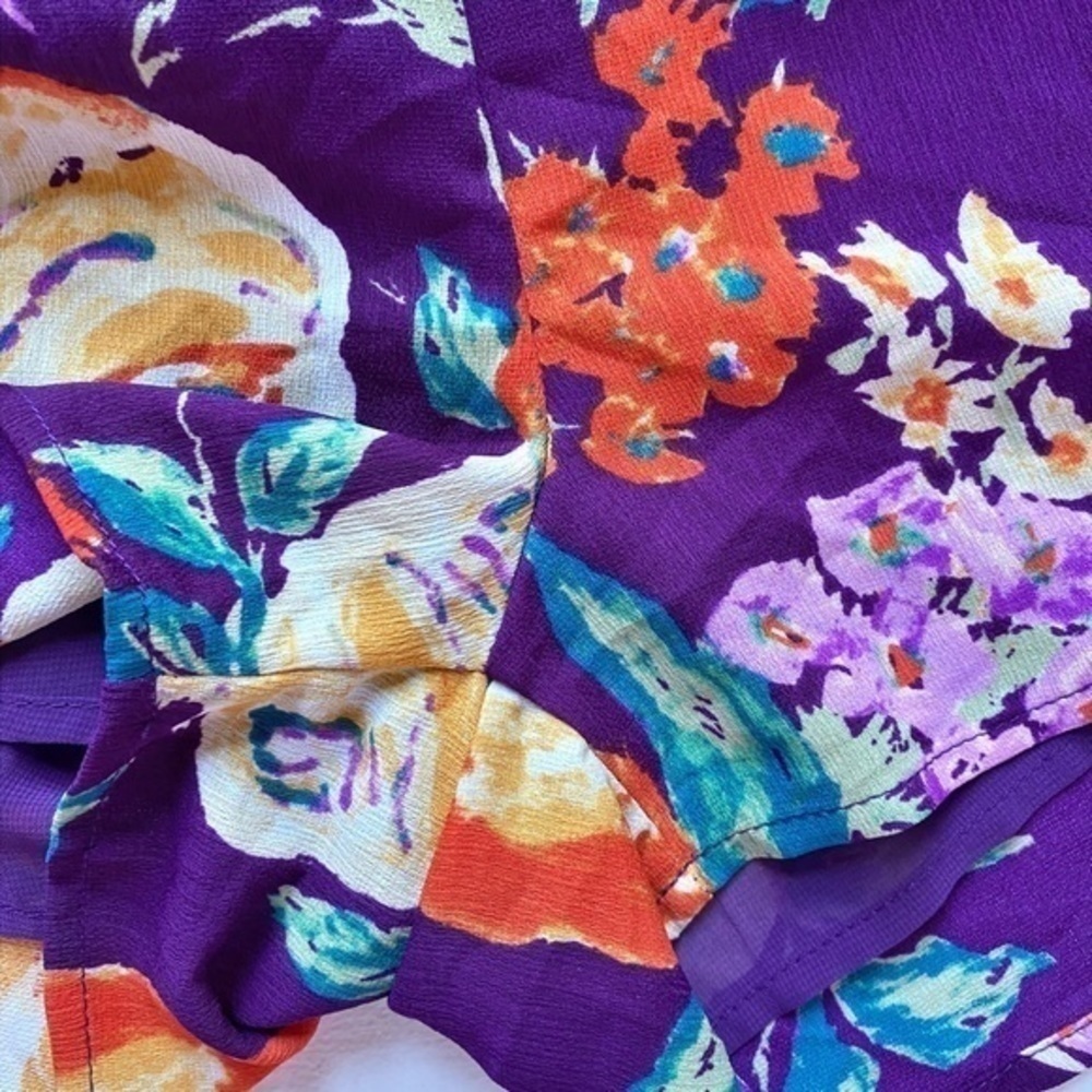 Everly Women Purple Floral Romper - Picture 10 of 13